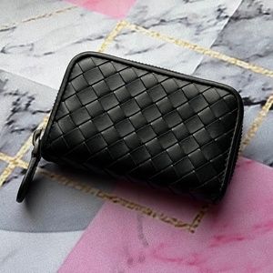 BOTTEGA VENETA Coin/Card Holder Intrecciato Black  *GREAT CONDITION*